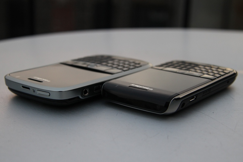 Illustration for article titled BlackBerry Bold 9700 Impressions: Small and Chirpy, Like a Black Hummingbird